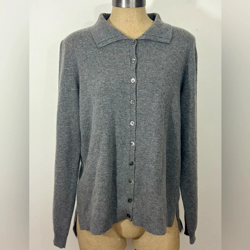 In Cashmere Women's Button-Up Cardigan Sweater in Gray, Size Xl - Picture 2 of 10